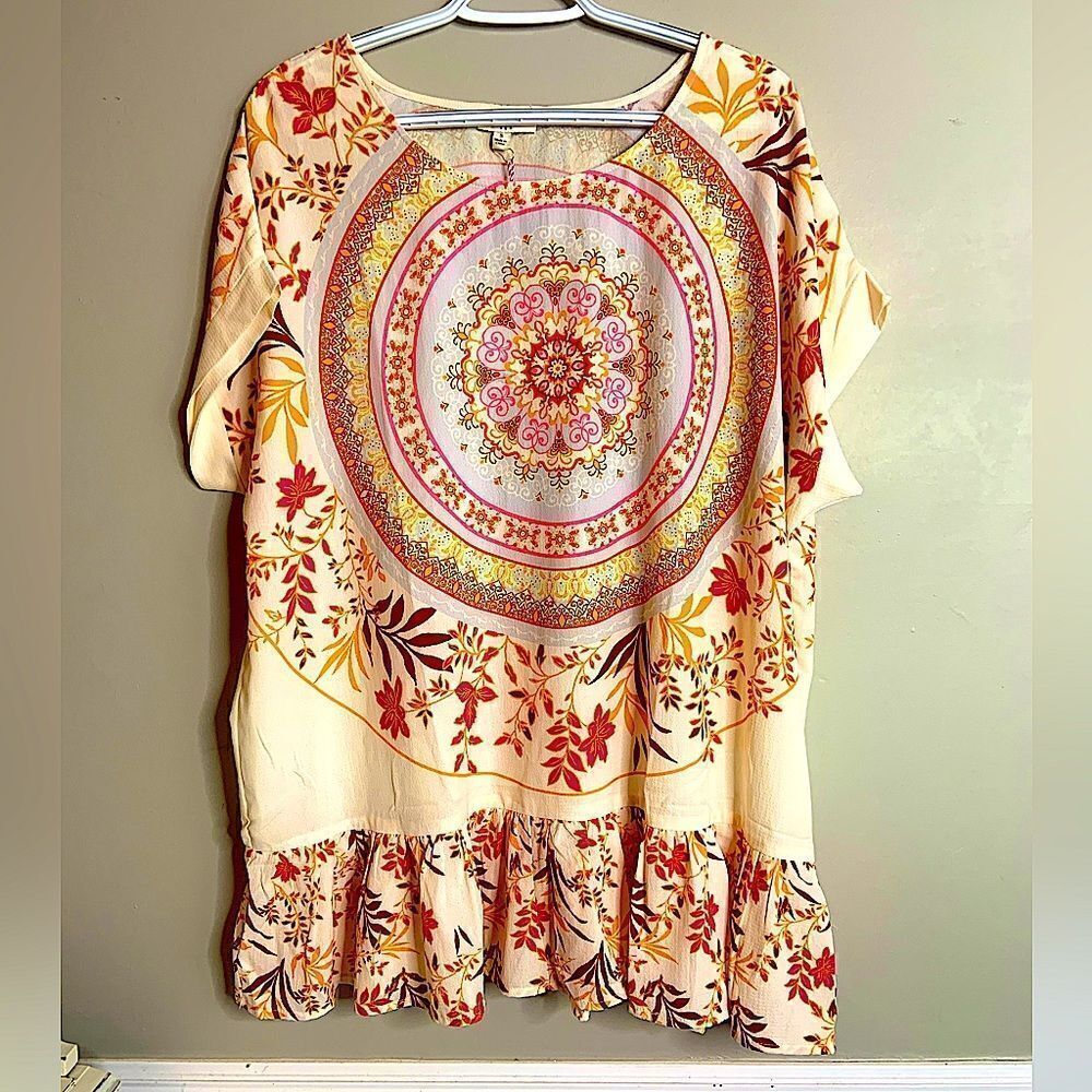 NWT Umgee flowy bright mosaic pattern top women’s size small